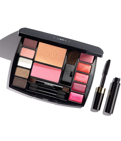 coffret cadeau maquillage chanel|chanel makeup catalog.